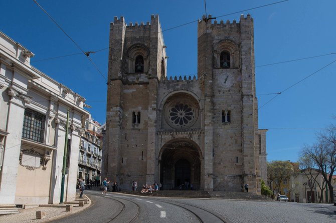 full-day-small-group-tour-in-lisbon-the-most-complete-city-tour-2