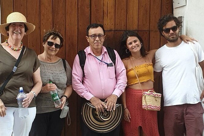 gabriel-garcia-marquez-literature-tour-in-cartagena-de-indias-and-snacks