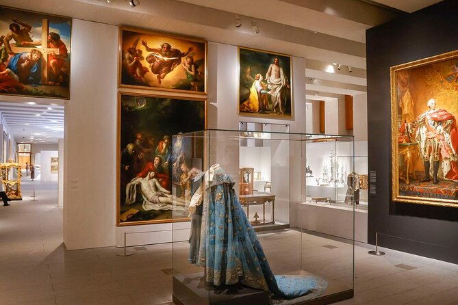 gallery-of-the-royal-collections-with-option-to-visit-the-royal-palace