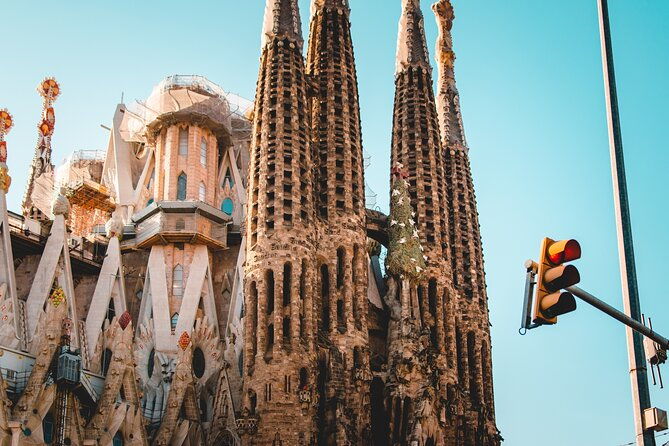 gaudi-and-la-sagrada-familia-exterior-self-guided-audio-tour