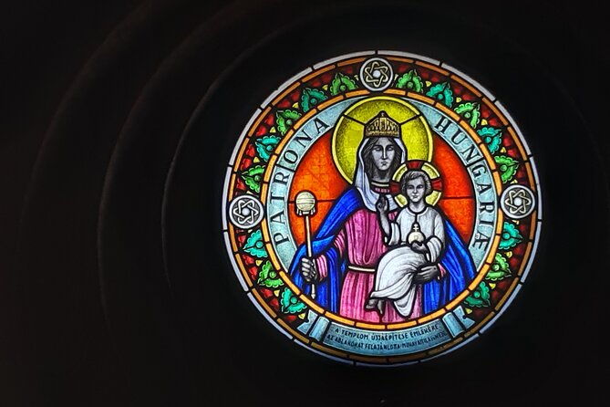 gellerthegy-hill-walk-the-jade-stone-of-budapest