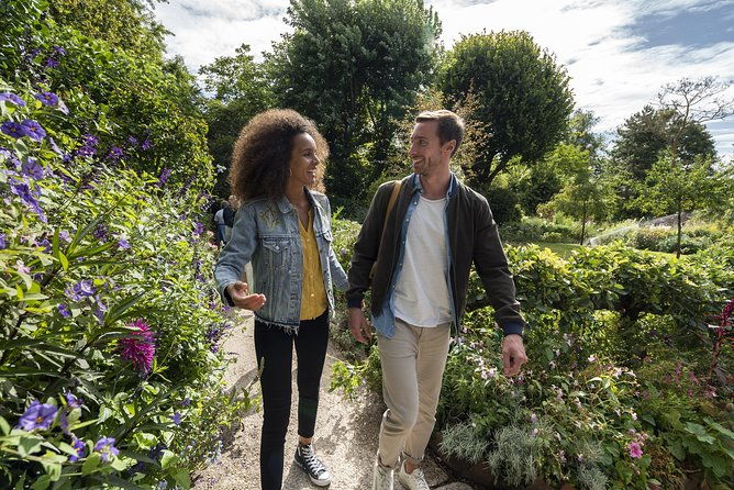 giverny-and-versailles-palace-audio-guided-day-trip-with-lunch-from-paris-2