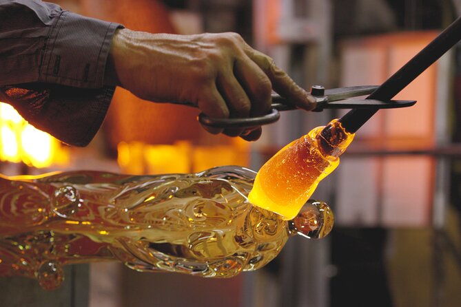 grand-canal-murano-glass-factory-glass-blowing-experience