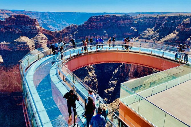 grand-canyon-tour-with-skywalk-and-helicopter-flight