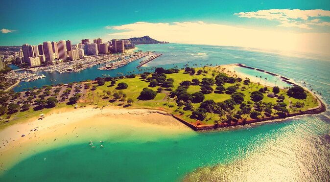 guided-hoverboard-tour-west-waikiki-magic-island-and-ala-moana