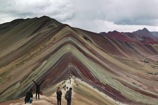 guided-tour-of-the-mountain-of-colors-in-cusco