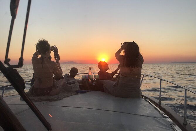 half-day-guided-sunset-tour-on-the-sorrento-coast-2