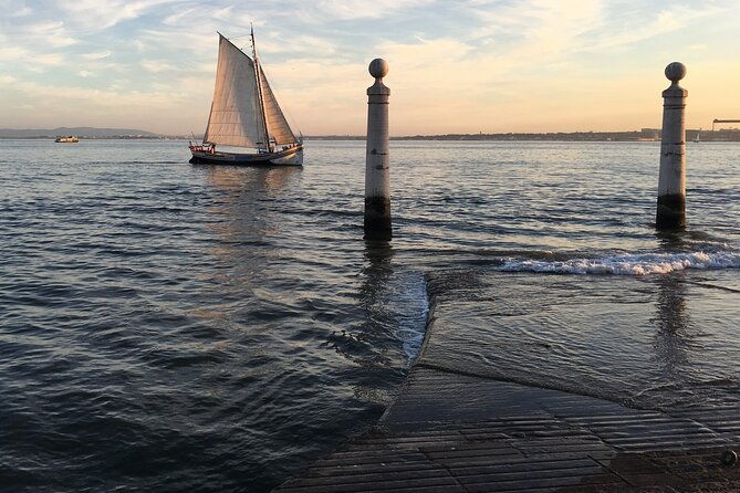 half-day-unforgettable-historical-lisbon-on-tuk-tuk-2