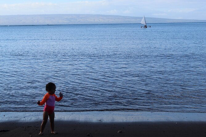 hawaiian-outrigger-sailing-canoe-experience-on-molokai