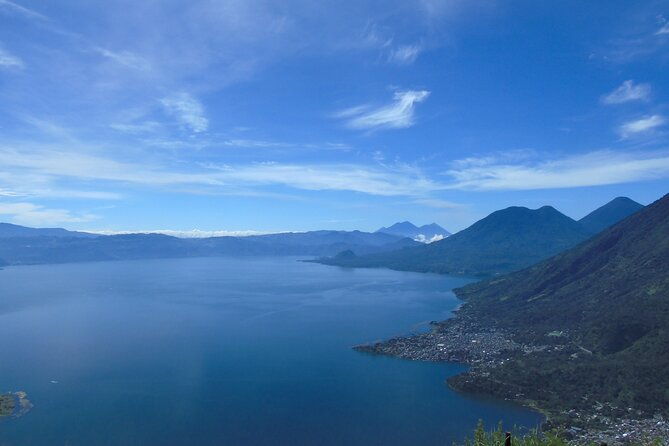 hike-for-the-sunrise-on-indian-nose-collective