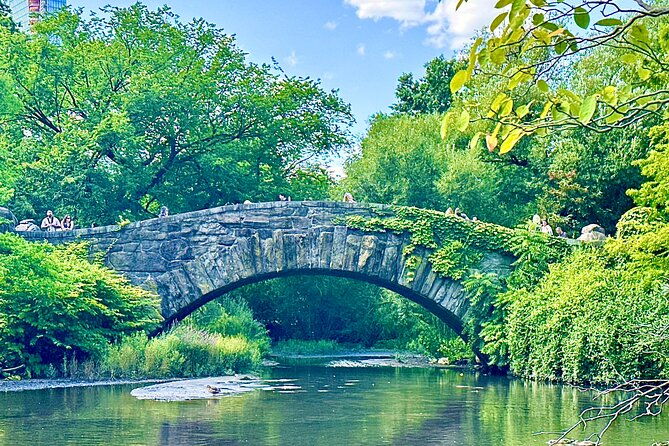 home-alone-2-and-elf-tour-in-central-park