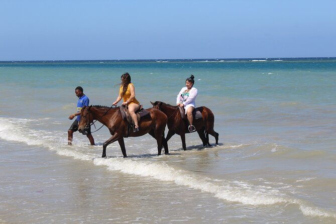 horseback-ride-swim-jamaica-montego-bay