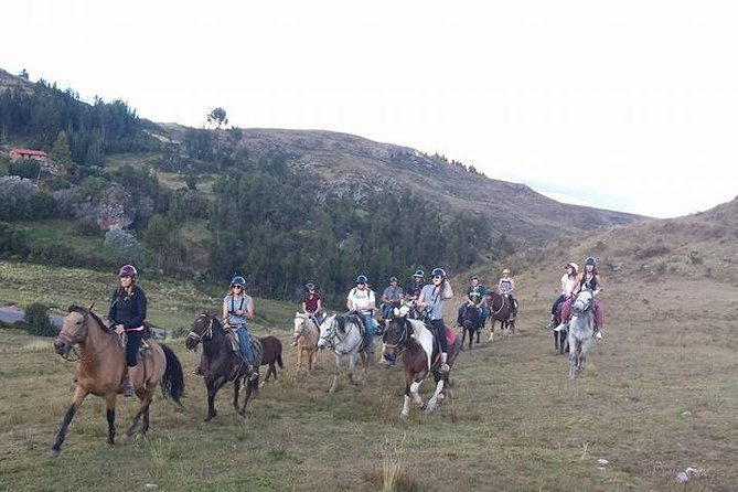 horseback-riding-4-archaeological-sites