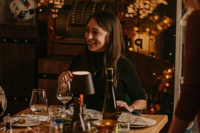 hungarian-wine-tasting-in-budapest-downtown-2