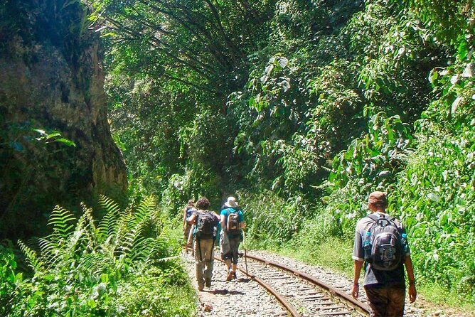 inca-jungle-trail-3days-2nights-to-machu-picchu