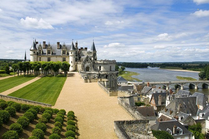 incredible-loire-castles-tour-with-wine-tastings-and-lunch-4