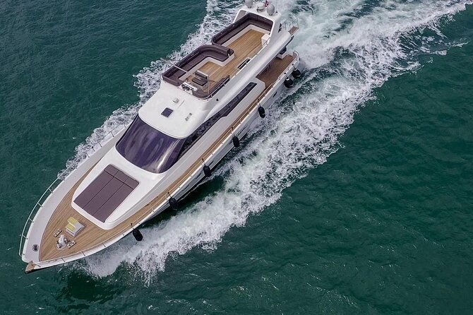 istanbul-private-bosphorus-tour-on-luxury-yatch-2