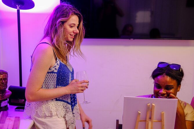 italian-paint-and-wine-experience-tipsy-art-class-in-rome-2