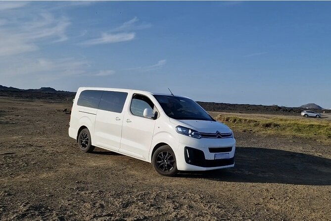 keflavik-airport-private-transfer-round-trip-2