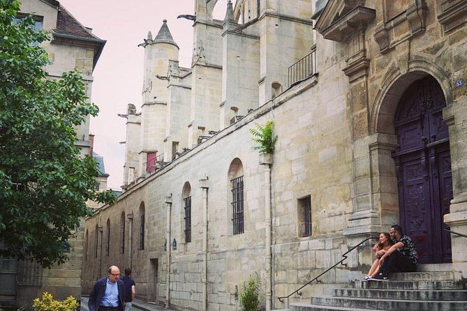 latin-district-2-hour-private-tour-from-the-middle-ages-to-midnight-in-paris-2