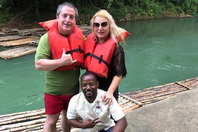 lethe-river-bamboo-rafting-tour-limestone-foot-massage