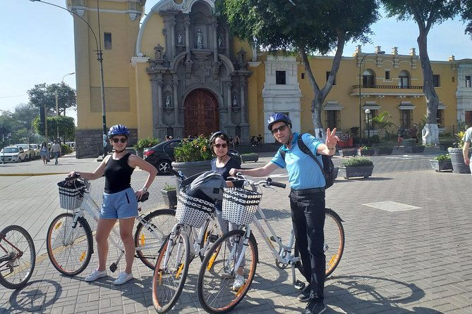 lima-bike-and-5-step-food-tasting-experience