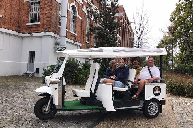 lisbon-1h30-tuk-tuk-tour-the-best-way-to-visit-the-city