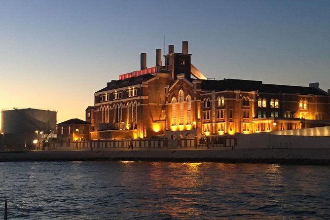 lisbon-by-night-sailing-tour-with-white-or-rose-wine-light-snacks
