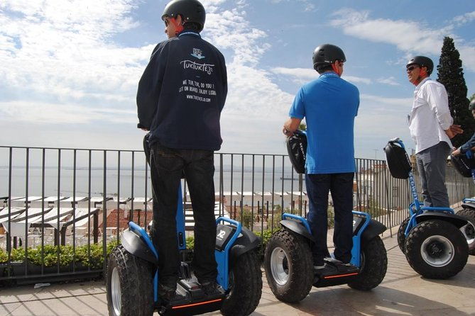 lisbon-segway-1-5-hour-private-tour-bairro-do-castelo-mouraria