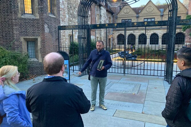 londons-ghosts-gruesome-past-nighttime-walking-tour