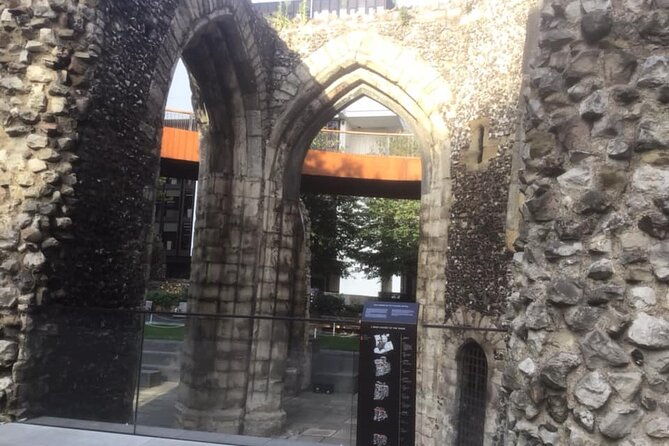 londons-millennia-of-medical-progress-private-historical-tour