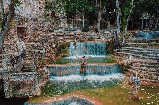 los-haitises-national-park-with-montana-redonda-paraiso-cano-hondo