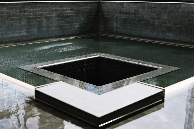 lower-manhattan-ground-zero-exclusive-guided-walking-tour