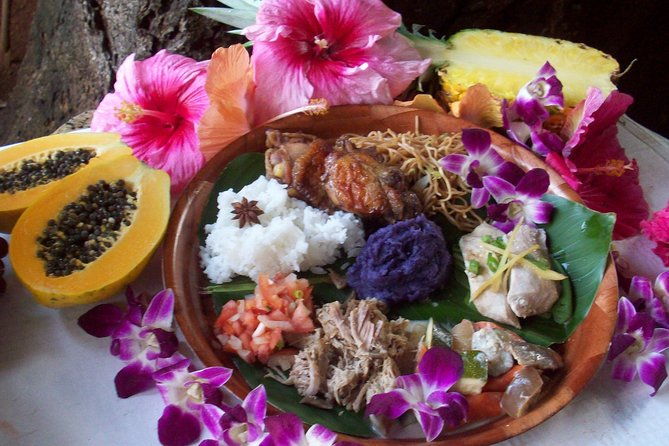 Luau Kalamaku on Kauai With Buffet Dinner and Show