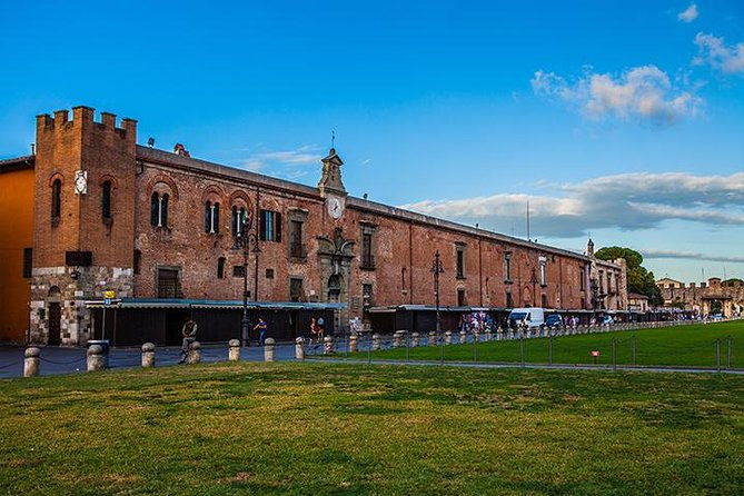 lucca-and-pisa-day-tour-from-rome-2