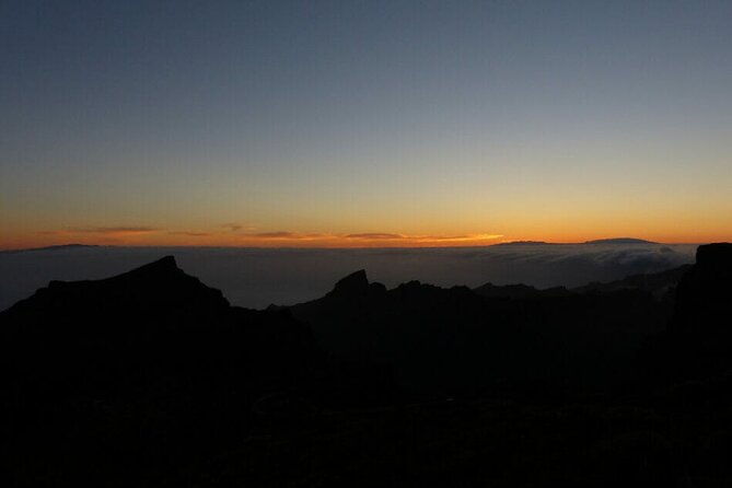 magic-stargazing-sunset-in-teide-with-dinner-telescopes