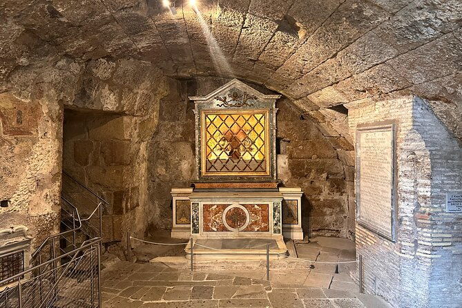 mamertine-prison-and-catacombs-small-group-tour-with-driver