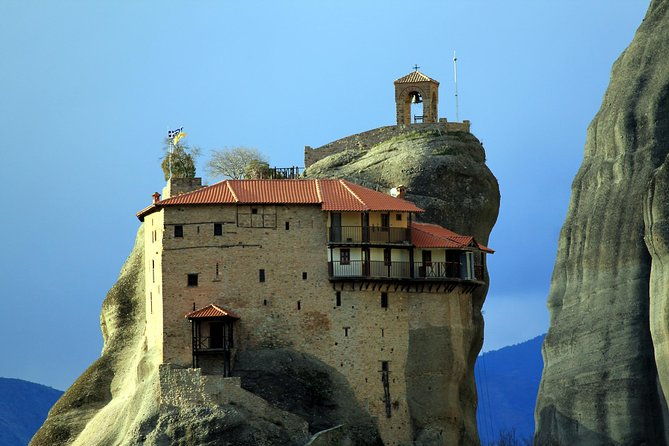 meteora-monasteries-fully-private-day-tour-with-great-lunch-drinks-included