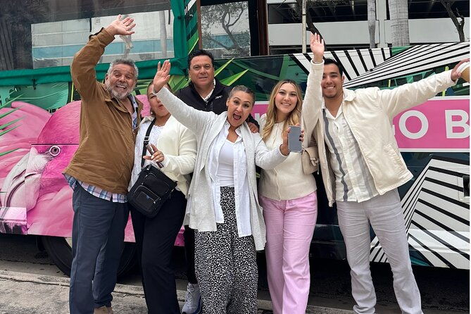 miami-bus-tours-flamingo-bus-miami-tour-open-air-trolley-2