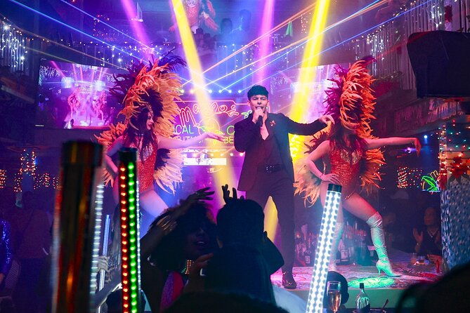 Miami: Mangos Dinner and Show Ticket