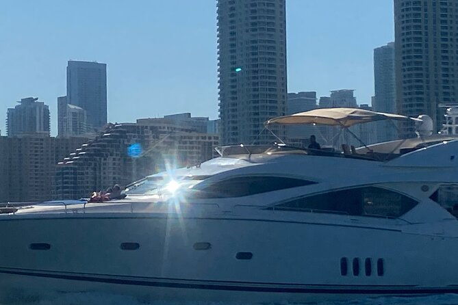 miami-skyline-75-minute-luxury-cruise-of-millionaires-homes-2