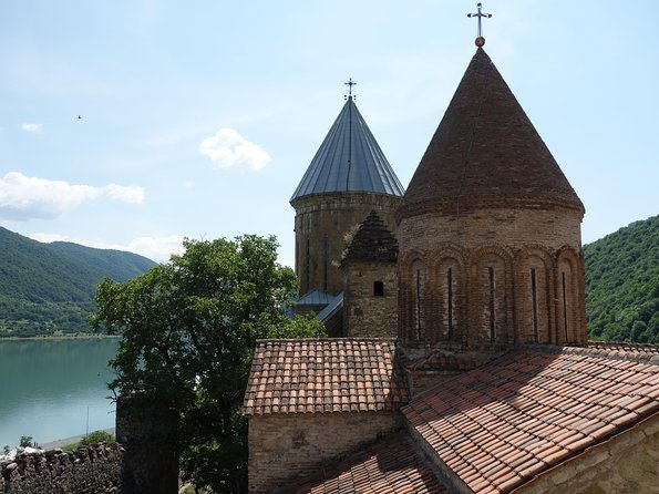 military-road-marvels-ananuri-kazbegi-khinkali-masterclass