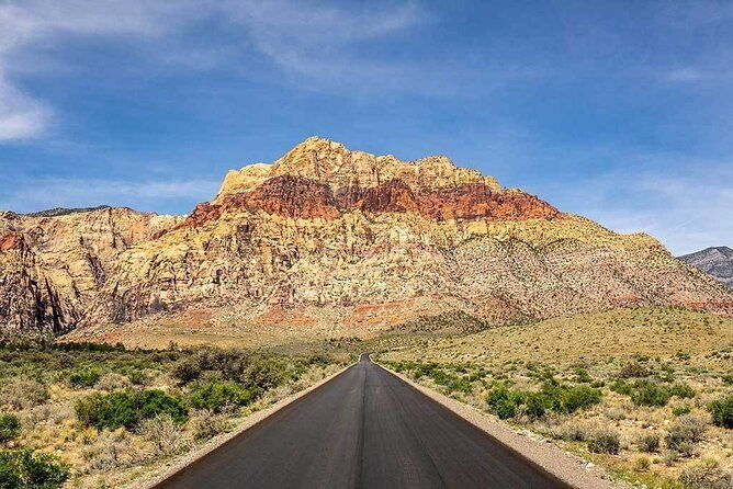 mojave-desert-red-rock-sign-seven-magic-mts-walking-trip