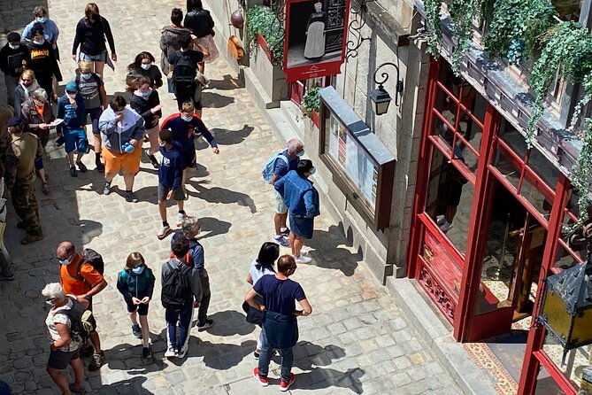 mont-saint-michel-small-group-by-minivan-from-paris-with-calvados