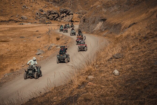 mountain-of-colors-in-atvs-full-adventure-in-vinicunca