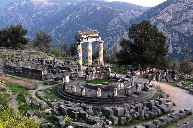 mystic-delphi-in-a-full-day-private-tour-2