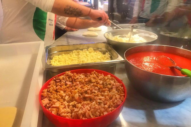 naples-street-food-and-sightseeing-tour-with-local-expert