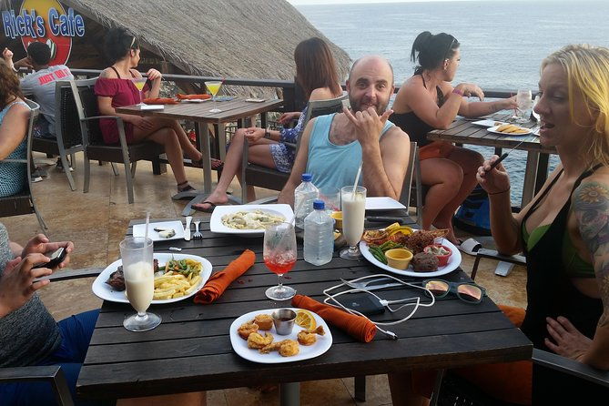 negril-seven-miles-beach-day-and-ricks-cafe-sunset-private-tour