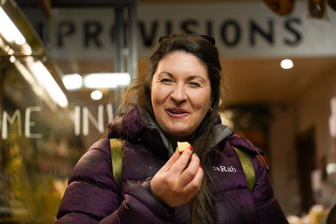 new-edinburgh-old-town-food-drinks-tour-with-eating-europe-3