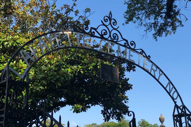 New Orleans Highlights of the Garden District Walking Tour